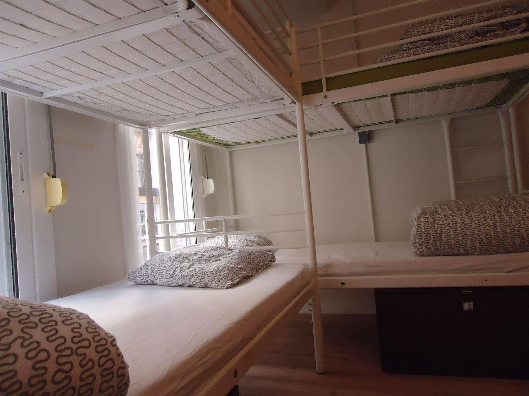 Hostel Gracia *